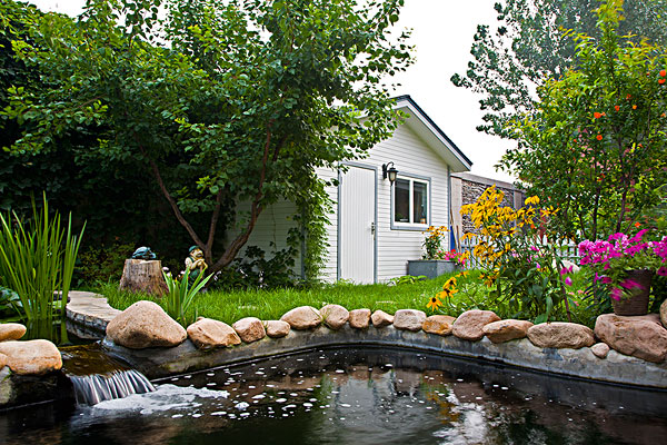 经典庭院绿化案例分析：如何打造罗马式半封闭花园？